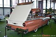 Note d'1957 & 1958 Ford Fairline Skyliner - Retromobile 2018