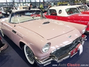 Calificación de Ford Thunderbird 1957 - Salón Retromobile FMAAC México 2015