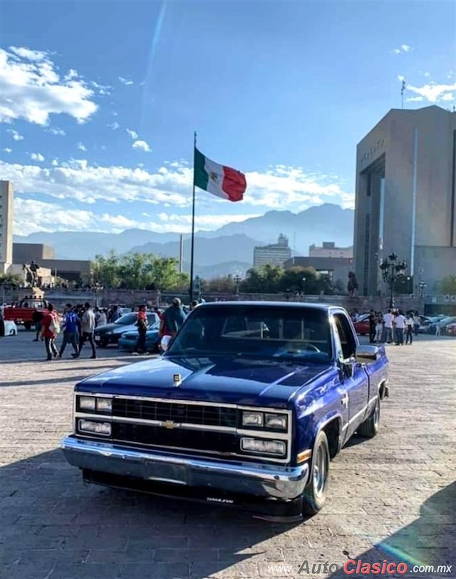 1984 Chevrolet Pick up - Desfile Monterrey Día Nacional del Auto Antiguo