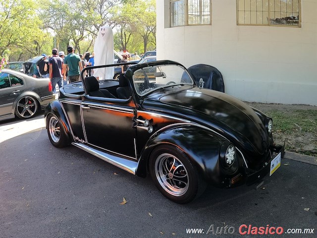 1971 vw sedan - Desfile Monterrey Día Nacional del Auto Antiguo