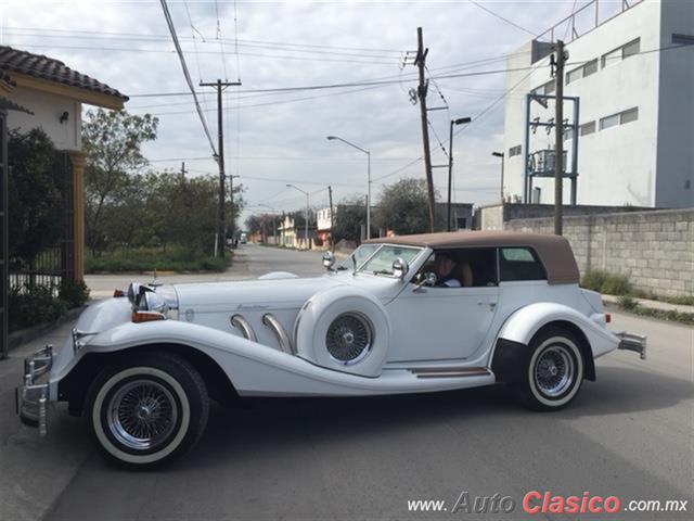 82 Excalibur Phaeton - Día Nacional del Auto Antiguo Monterrey 2018