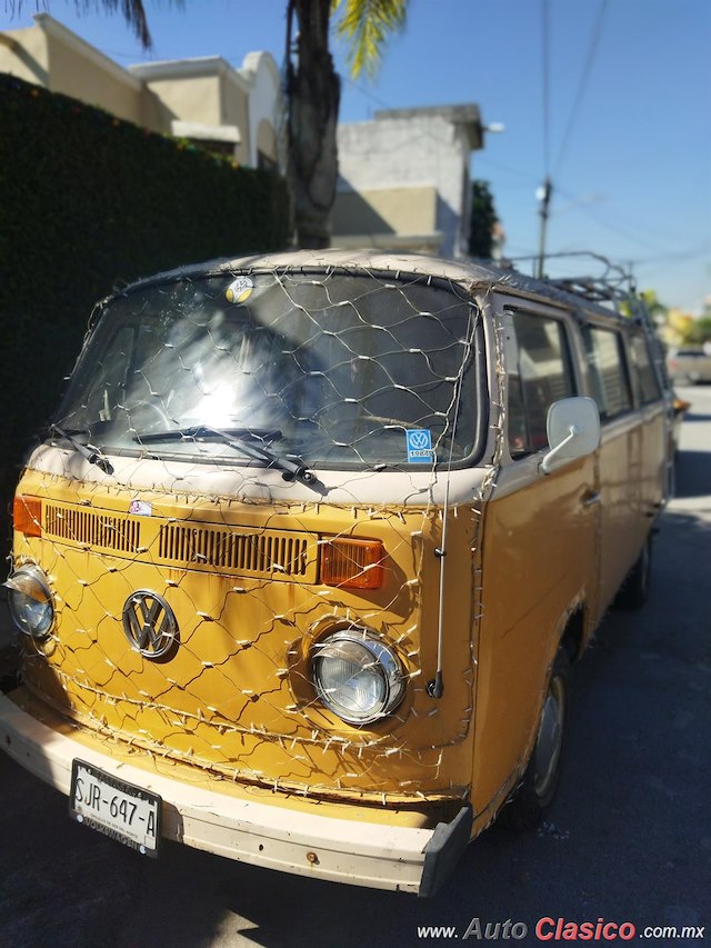 1984 Volkswagen Combi - Desfile Monterrey Día Nacional del Auto Antiguo