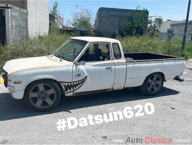 1977 Datsun 620 - Desfile Monterrey Día Nacional del Auto Antiguo