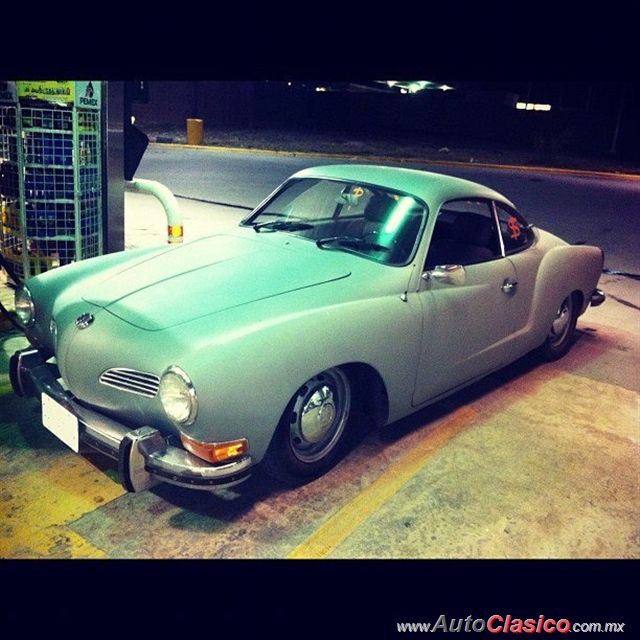 1974 VolksWagen Karmann Ghia - 24 Aniversario Museo del Auto de Monterrey