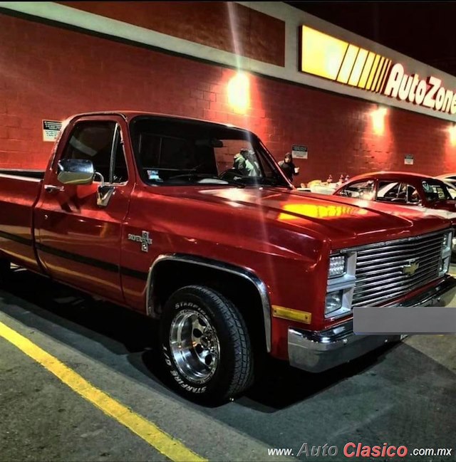 1986 Chevrolet Silverado - Desfile Monterrey Día Nacional del Auto Antiguo