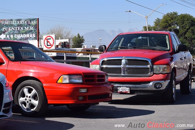 1993 Chrysler Spirit R/T - Desfile Monterrey Día Nacional del Auto Antiguo