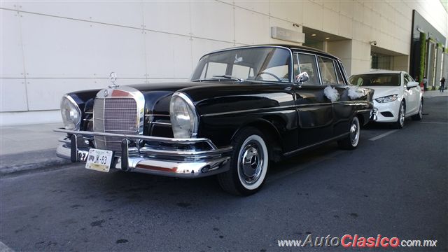 1964 mercedes benz 220 SE - 24 Aniversario Museo del Auto de Monterrey