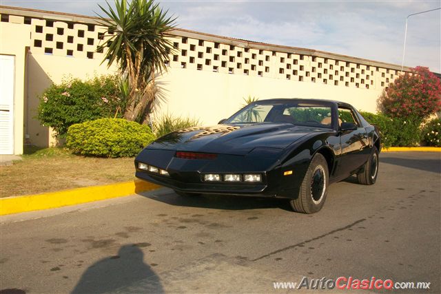 84 pontiac fairevir - 24 Aniversario Museo del Auto de Monterrey