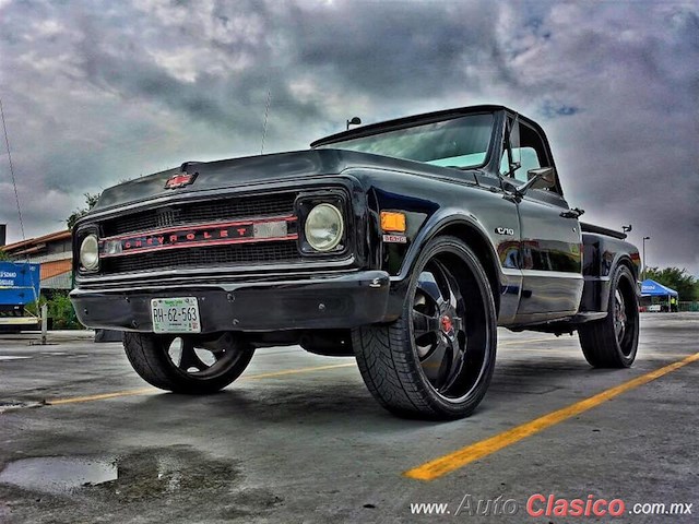 1968 Chevrolet C-10 - Desfile Monterrey Día Nacional del Auto Antiguo