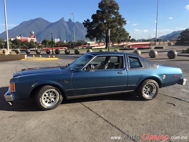 80 Dodge Volare - Desfile Monterrey Día Nacional del Auto Antiguo