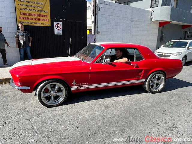 1967 Ford Mustang - Desfile Monterrey Día Nacional del Auto Antiguo