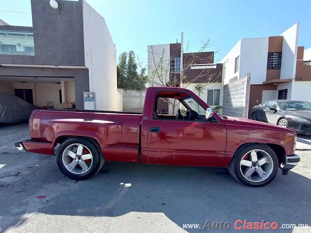 1990 Chevrolet gmc Sierra - Desfile Monterrey Día Nacional del Auto Antiguo