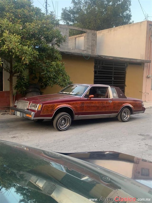 1983 Chevrolet Regal - Desfile Monterrey Día Nacional del Auto Antiguo