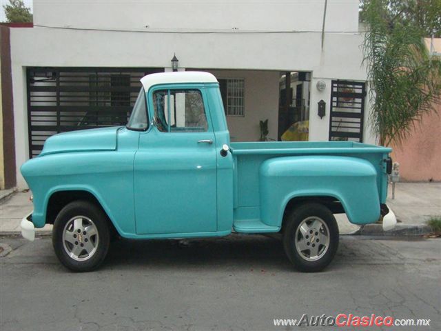 1956 CHEVROLET APACHE - 24 Aniversario Museo del Auto de Monterrey