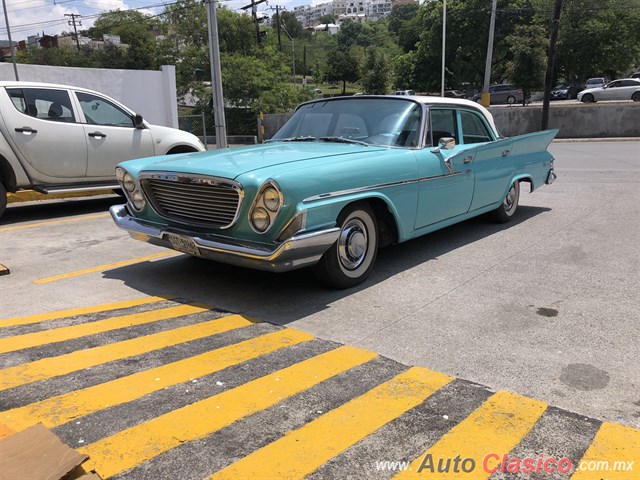 1961 Chrysler Windsor - Día Nacional del Auto Antiguo Monterrey 2019