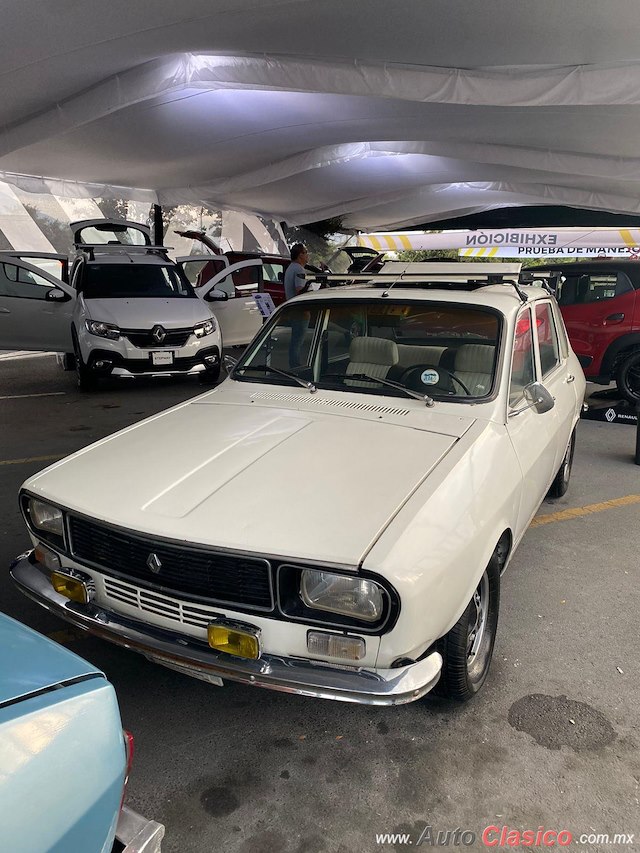 76 Renault R12 - Desfile Monterrey Día Nacional del Auto Antiguo