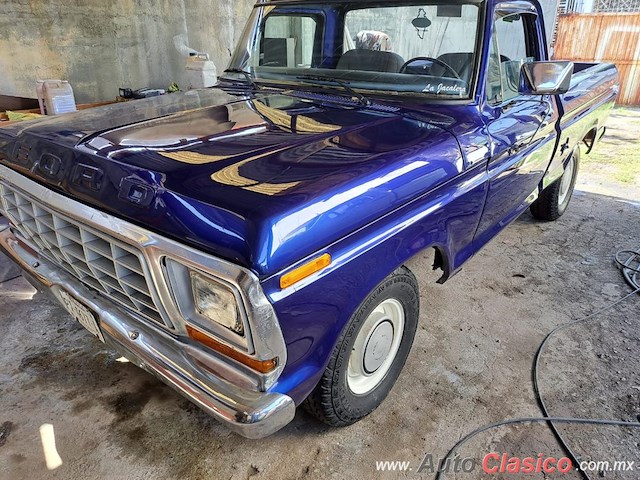 1979 Ford Pickup - Desfile Monterrey Día Nacional del Auto Antiguo