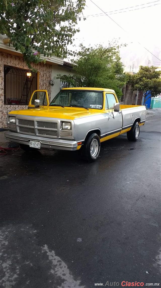 1983 dodge ram D150 - Día Nacional del Auto Antiguo Monterrey 2018