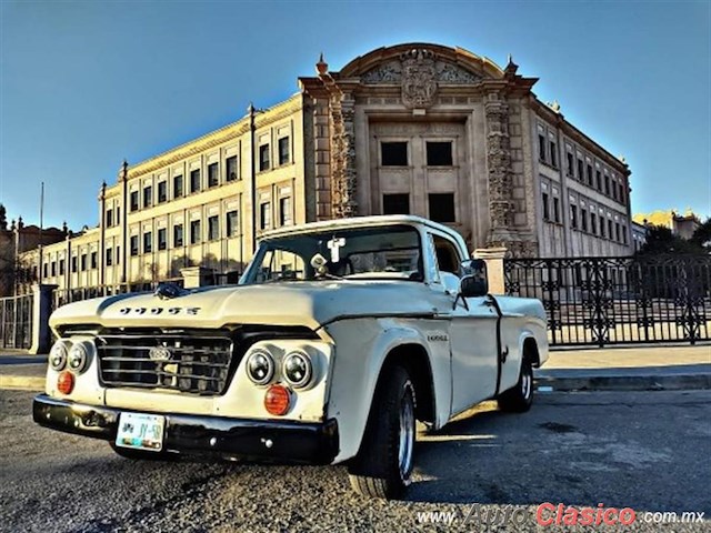 1965 DODGE D100 - Desfile Monterrey Día Nacional del Auto Antiguo