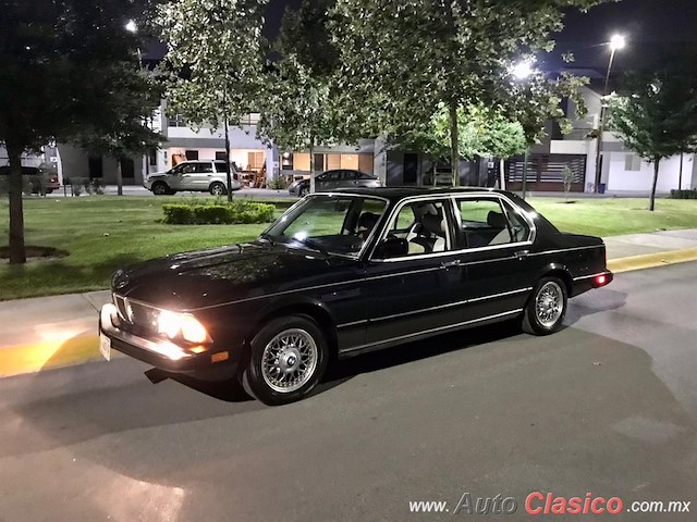 1986 BMW L7 - Desfile Monterrey Día Nacional del Auto Antiguo