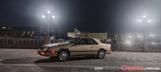 1990 Chrysler Phantom - Desfile Monterrey Día Nacional del Auto Antiguo