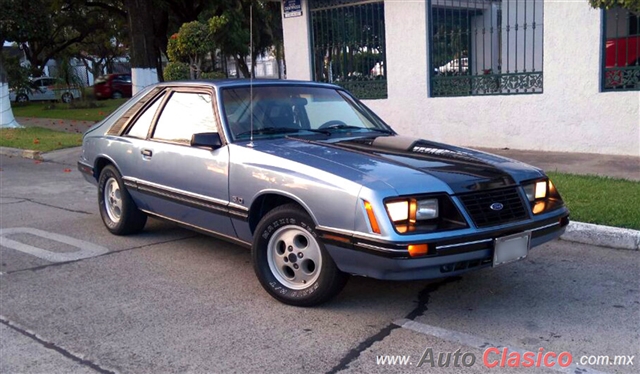 Mustang fastback del 1984