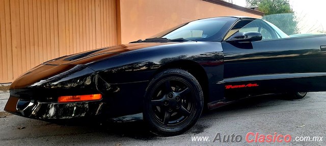 1996 Pontiac Trans am lt1 v8 - Desfile Monterrey Día Nacional del Auto Antiguo