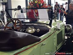 Salón Retromobile FMAAC México 2015 - Marmon Roadster D74 1925