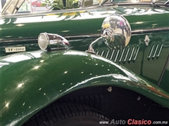 Salón Retromobile FMAAC México 2015 - MG TF 1955