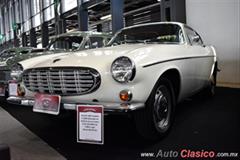 1967 Volvo P1800 4 cilindros en línea de 1,780cc con 96hp