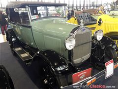 Salón Retromobile FMAAC México 2015 - Ford Phaeton 1928