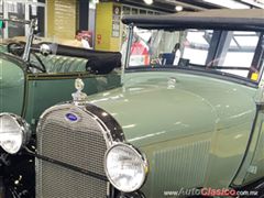 Salón Retromobile FMAAC México 2015 - Ford Phaeton 1928