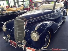 Salón Retromobile FMAAC México 2015 - Mercedes Benz 220 1953