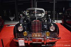 1942 Packard One Eighty, 8 cilindros en línea de 356ci con 165hp