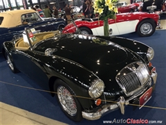 Salón Retromobile FMAAC México 2015 - MG A 1958