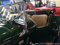 Salón Retromobile FMAAC México 2015 - MG TF 1955