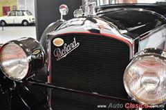 1928 Packard 826, 8 cilindros en línea de 321ci con 100hp