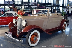 1932 Plymouth PB Motor 4L de 196ci 65hp