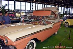 1957 Ford Fairline Skyliner. Motor V8 de 292ci que desarrolla 212hp.