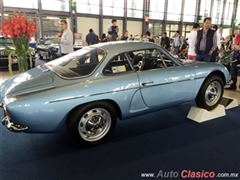 Salón Retromobile FMAAC México 2015 - Renault Dinalpin 1965