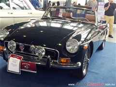 Salón Retromobile FMAAC México 2015 - MG B 1972