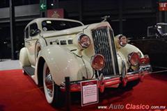 1937 Packard Sedan, 8 cilindros en línea de 282ci con 120hp