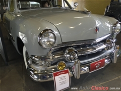 Salón Retromobile FMAAC México 2015 - Ford Club Coupe 1951