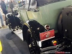 Salón Retromobile FMAAC México 2015 - Ford Phaeton 1928