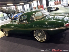 Salón Retromobile FMAAC México 2015 - Jaguar E Type Roadster 1965