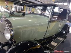 Salón Retromobile FMAAC México 2015 - Ford Phaeton 1928