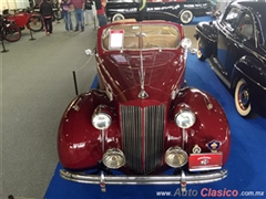 Salón Retromobile FMAAC México 2016 - 1939 Packard Convertible