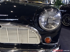 Salón Retromobile FMAAC México 2015 - Austin Mini Minor Saloon MKI 1959