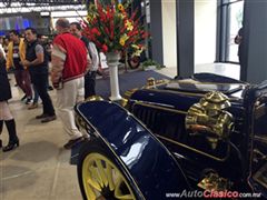 Salón Retromobile FMAAC México 2015 - Decauville 1904