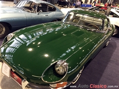 Salón Retromobile FMAAC México 2015 - Jaguar E Type Roadster 1965